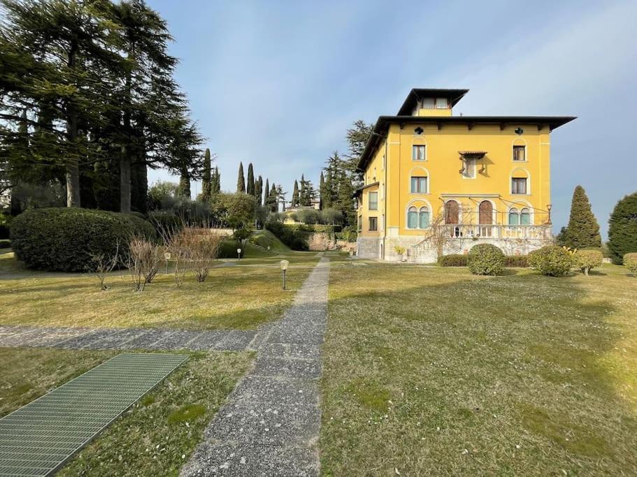 Villa Callas Divina Sirmione Luaran gambar