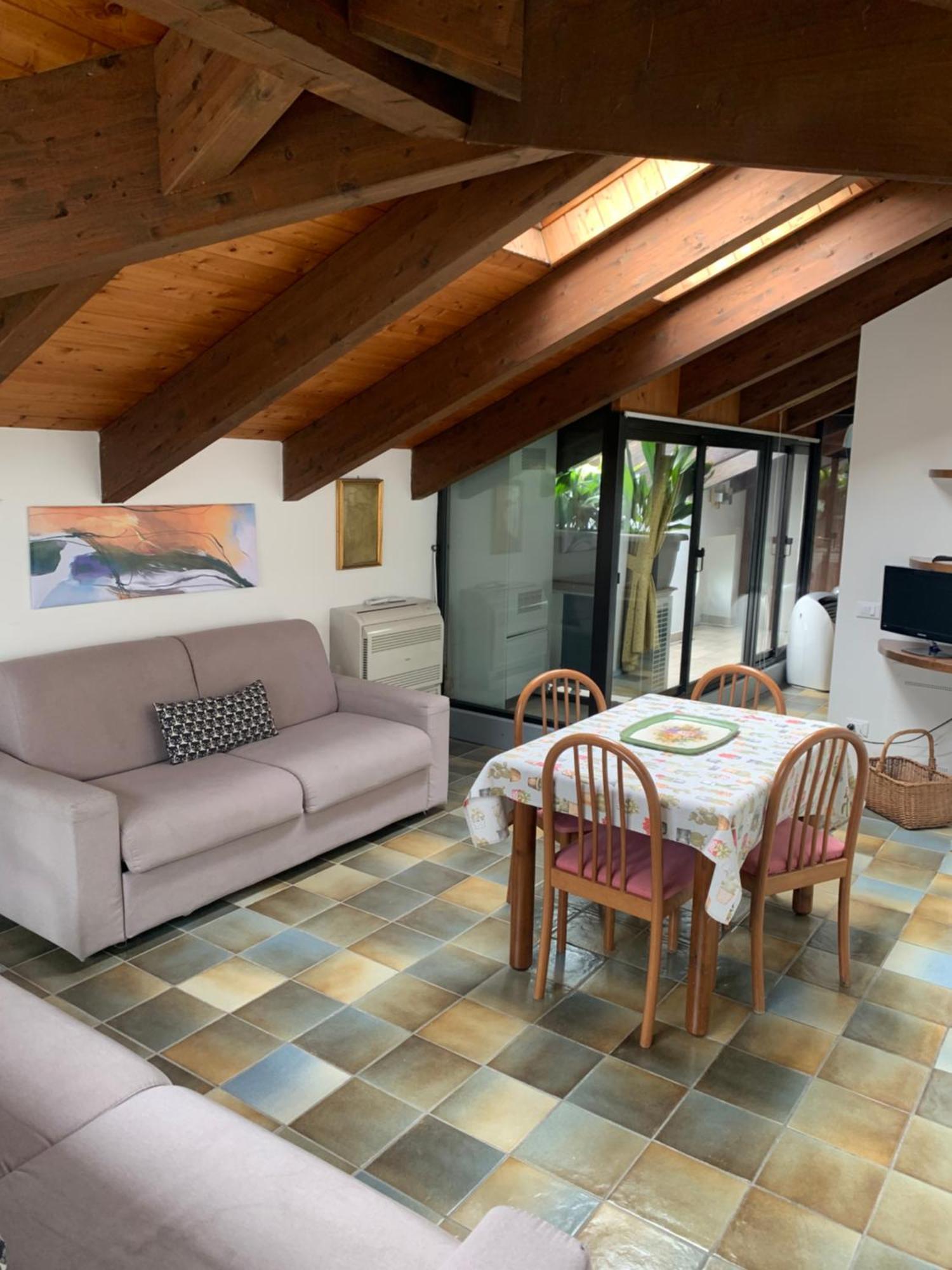 Villa Callas Divina Sirmione Luaran gambar